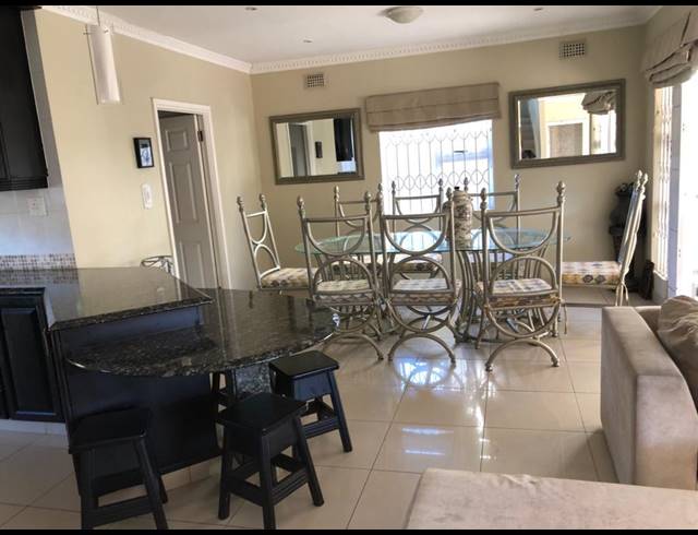 5 BEDROOM HOUSE FOR SALE IN SOMERSET PARK